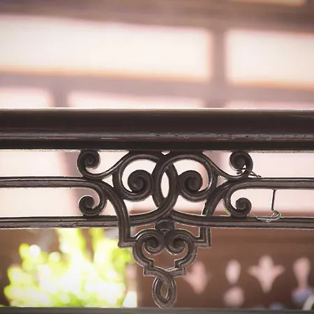 Chez Cecile Chez Le Vigneron Bed & Breakfast 3*