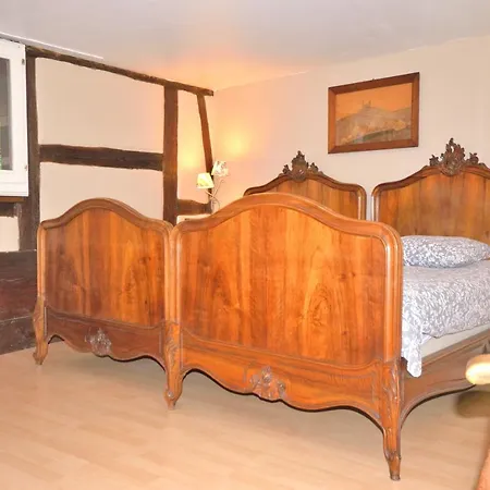 Chez Cecile Chez Le Vigneron Bed & Breakfast *