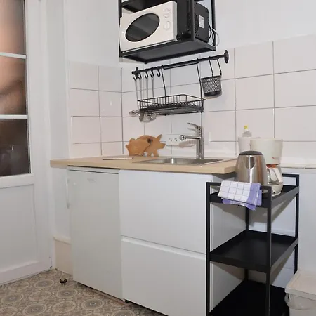 Chez Cecile Chez Le Vigneron Bed & Breakfast