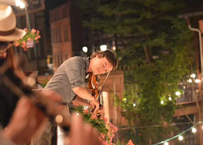 Chez Cecile Chez Le Vigneron Bed & Breakfast Colmar